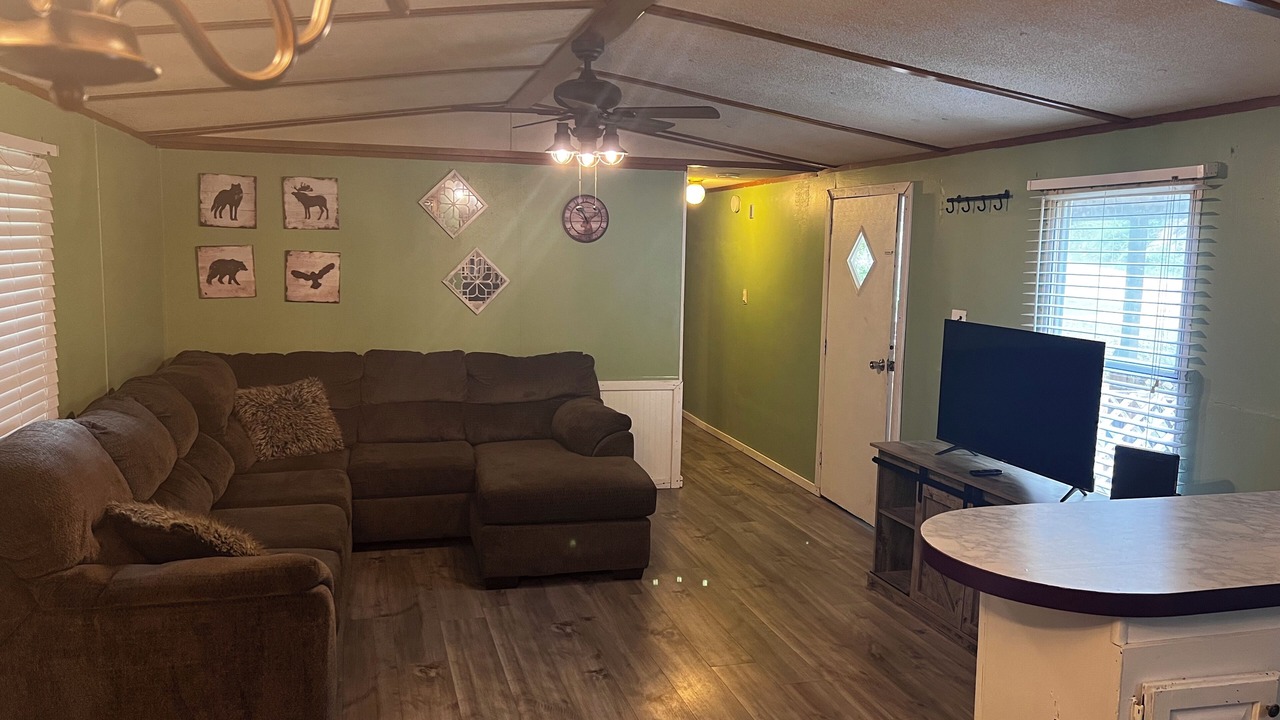 Photo of Livingroom in Pecks Mill