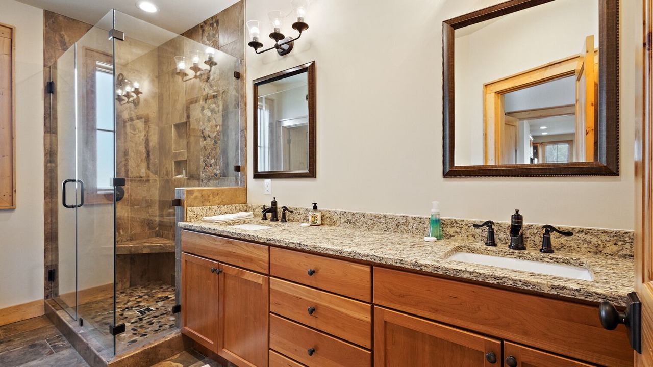 Photo of Bathroom in Banner Elk