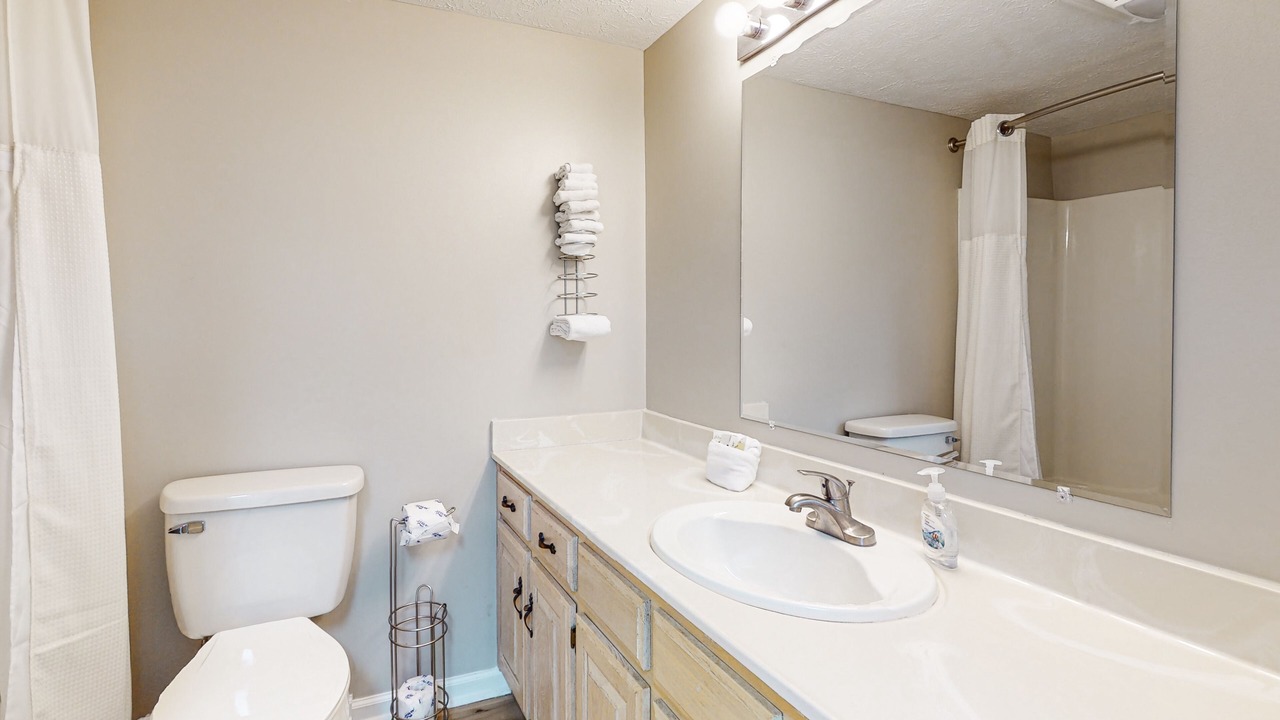 Photo of Bathroom in Baneberry