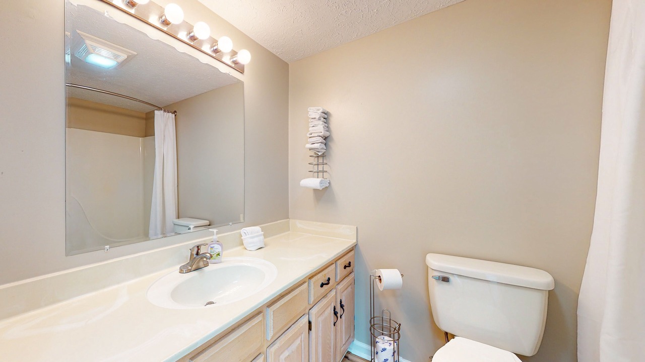 Photo of Bathroom in Baneberry