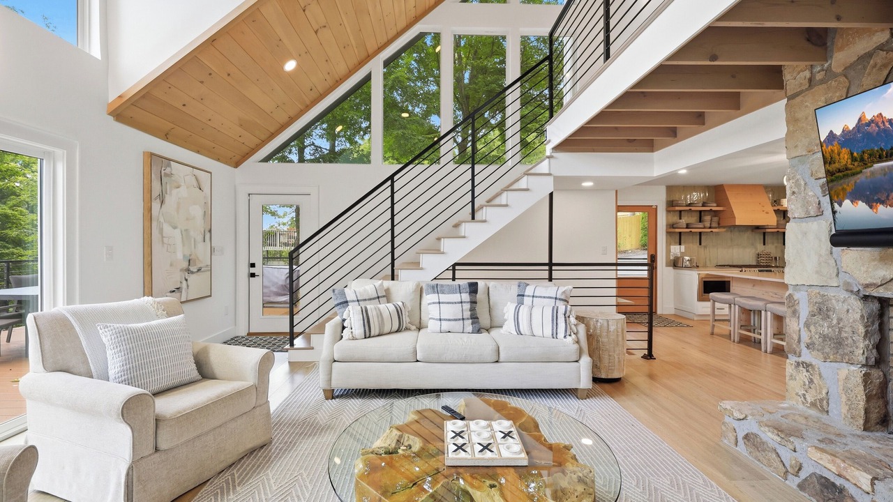 Photo of Livingroom in Dandridge