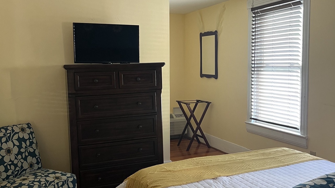 Photo of Bedroom in Berkeley Springs