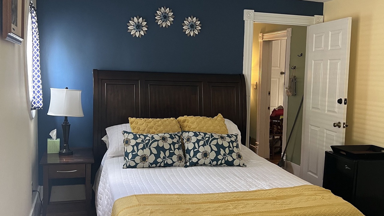 Photo of Bedroom in Berkeley Springs
