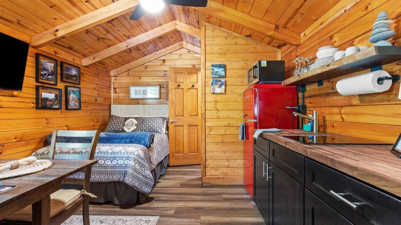 Photo of Bedroom in Rogers