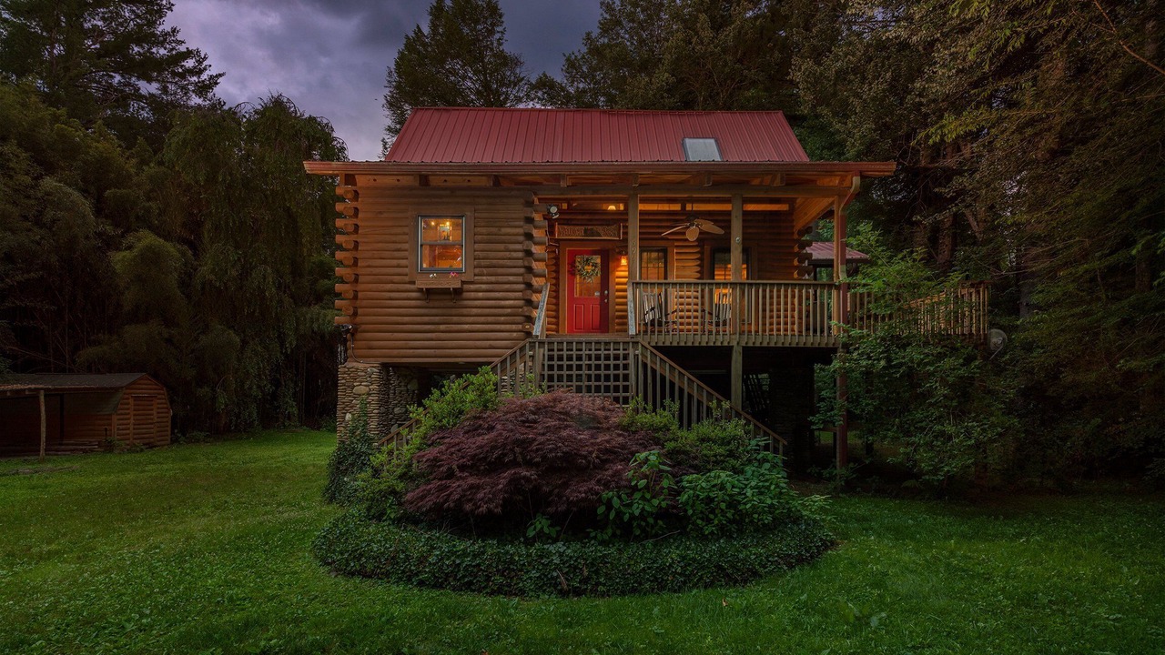 Photo of Outdoor in Black Mountain