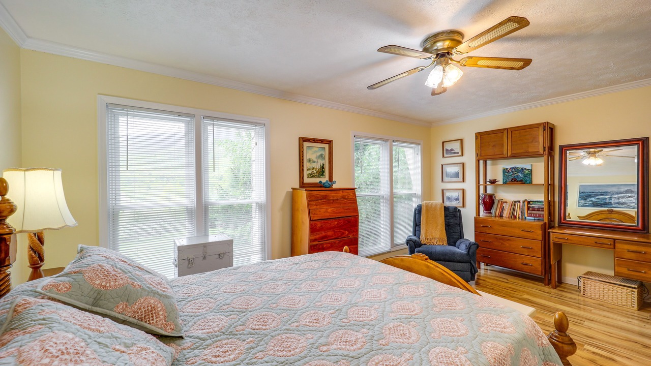 Photo of Bedroom in Unicoi