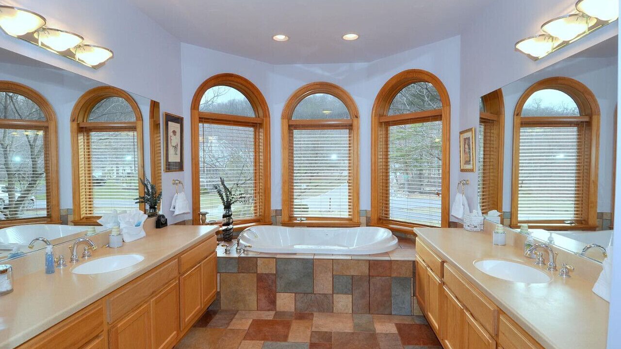 Photo of Bathroom in The Woods