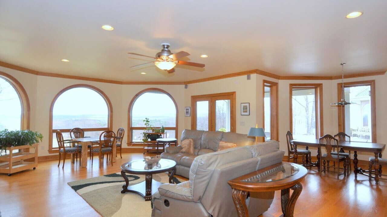 Photo of Livingroom in The Woods