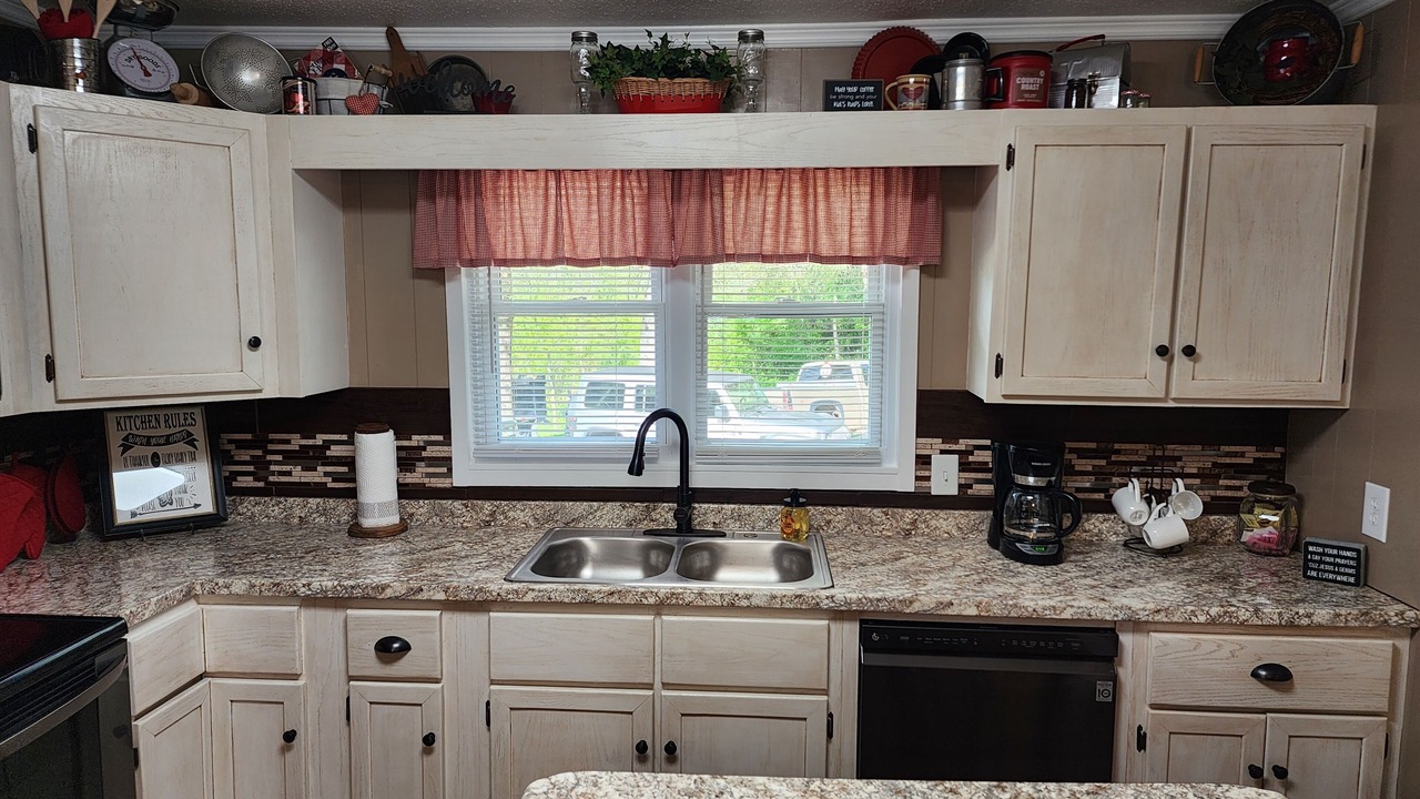 Photo of Kitchen in Elizabethton