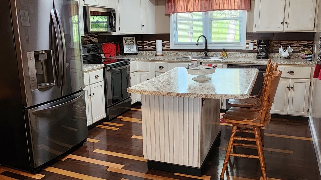 Photo of Kitchen in Elizabethton