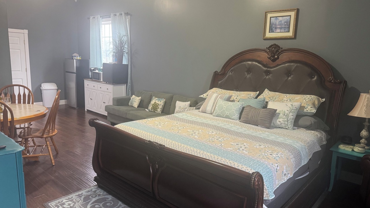Photo of Bedroom in East Point