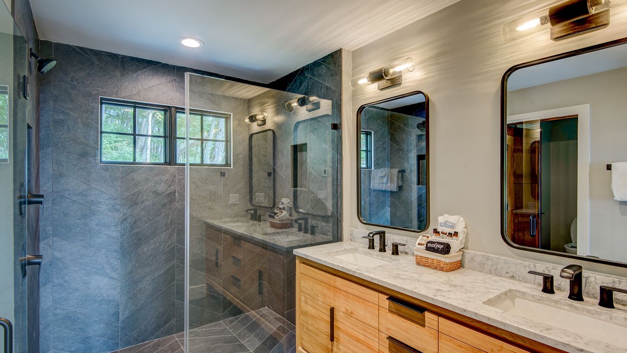 Photo of Bathroom in Banner Elk