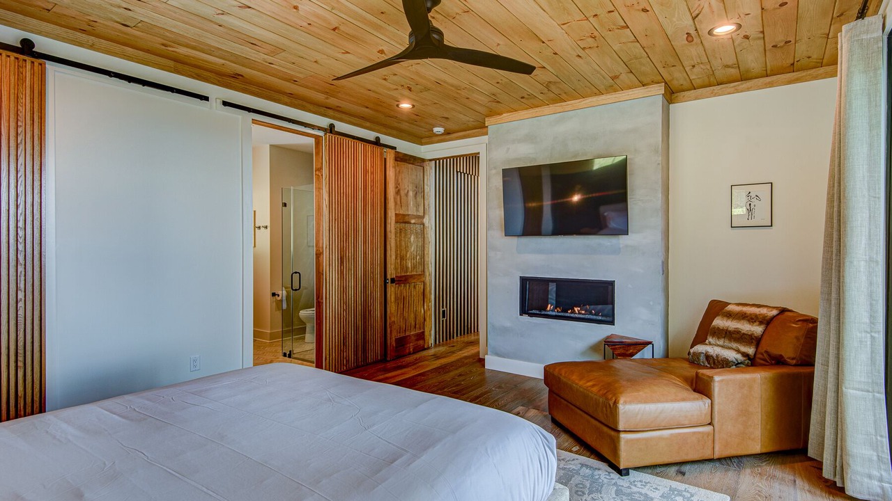 Photo of Bedroom in Banner Elk