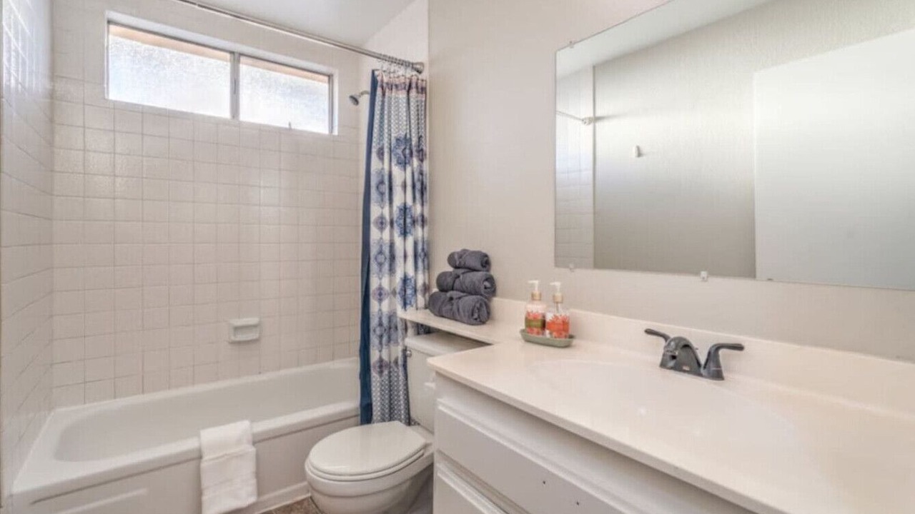 Photo of Bathroom in Chinatown