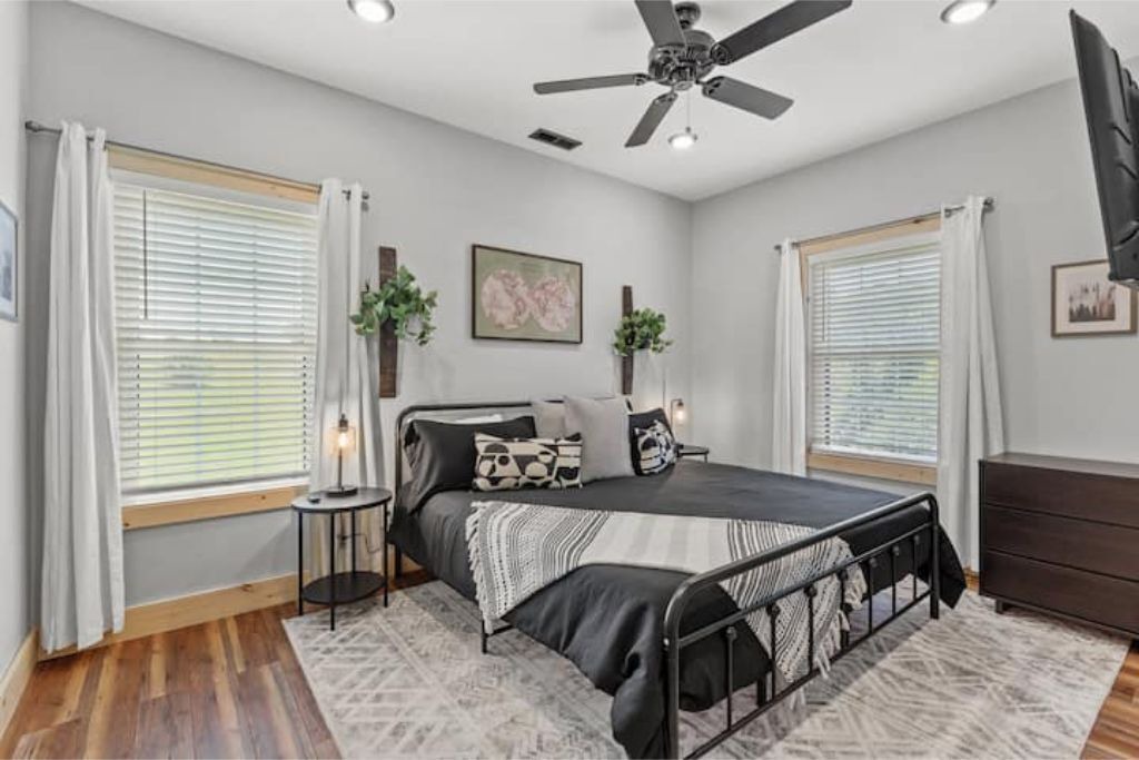 Photo of Bedroom in Rogers
