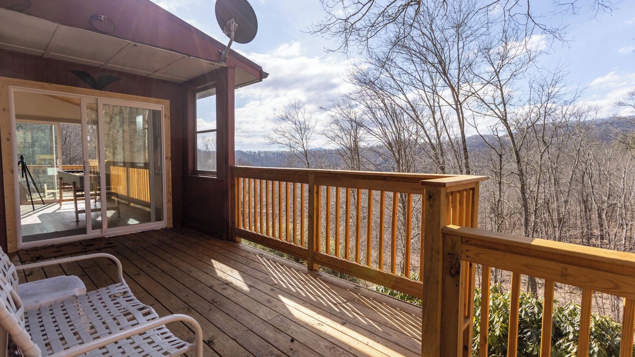 Photo of Patio Balcony in Newland