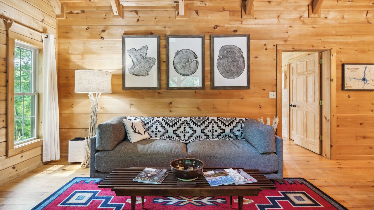 Photo of Livingroom in Rutherfordton