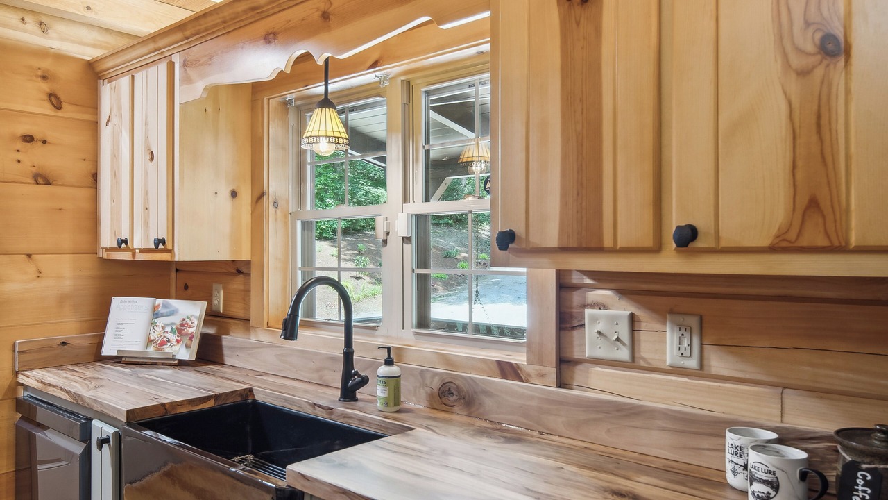 Photo of Kitchen in Rutherfordton