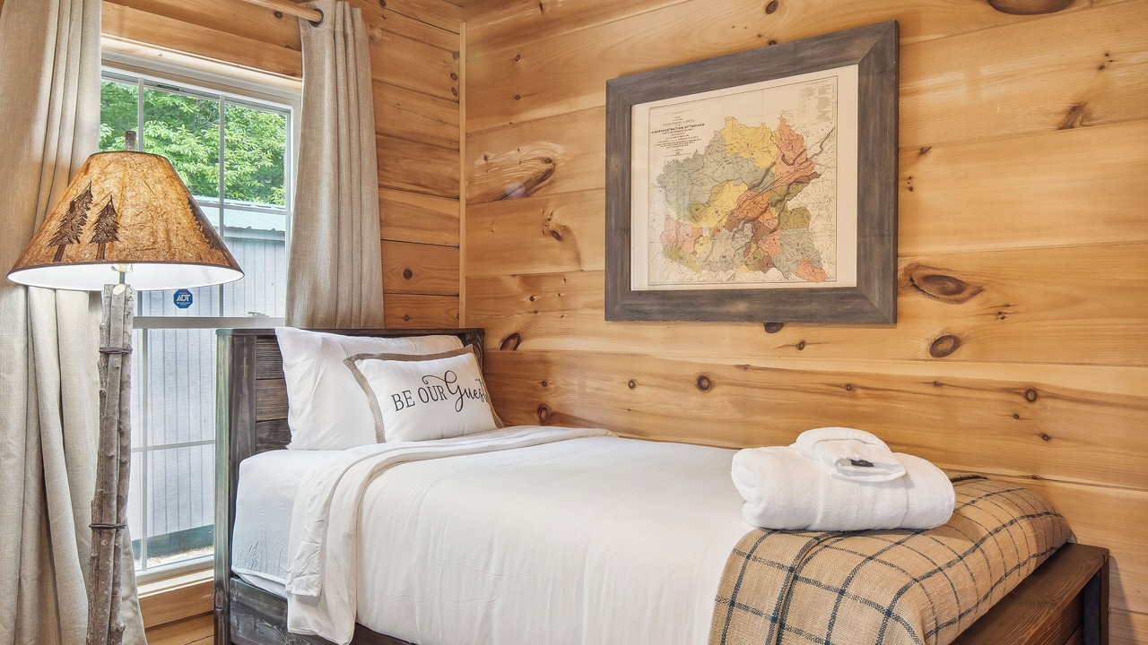 Photo of Bedroom in Rutherfordton