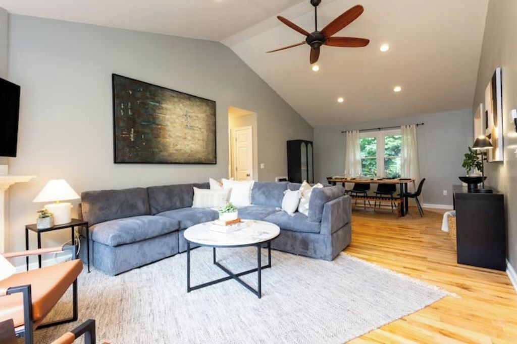 Photo of Livingroom in Black Mountain