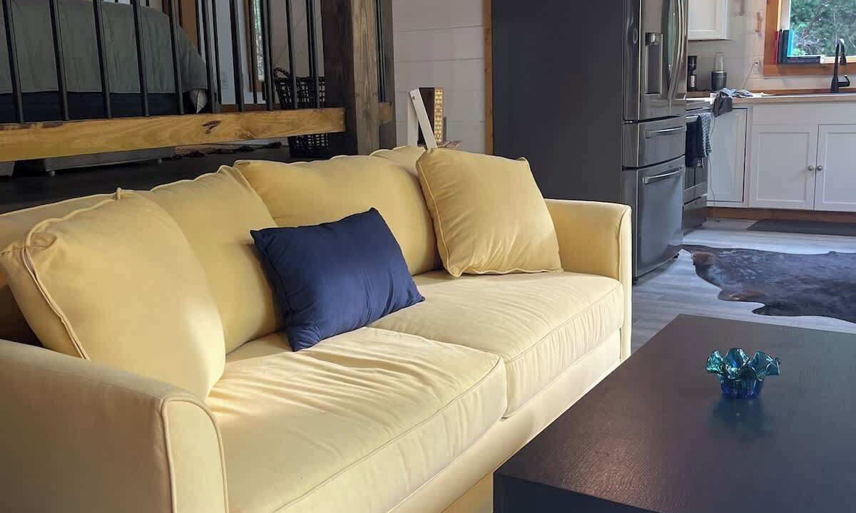 Photo of Livingroom in Primrose