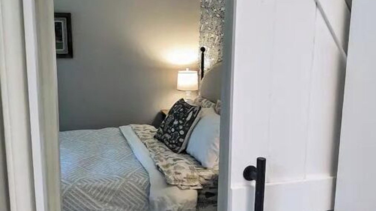 Photo of Bedroom in Altamont