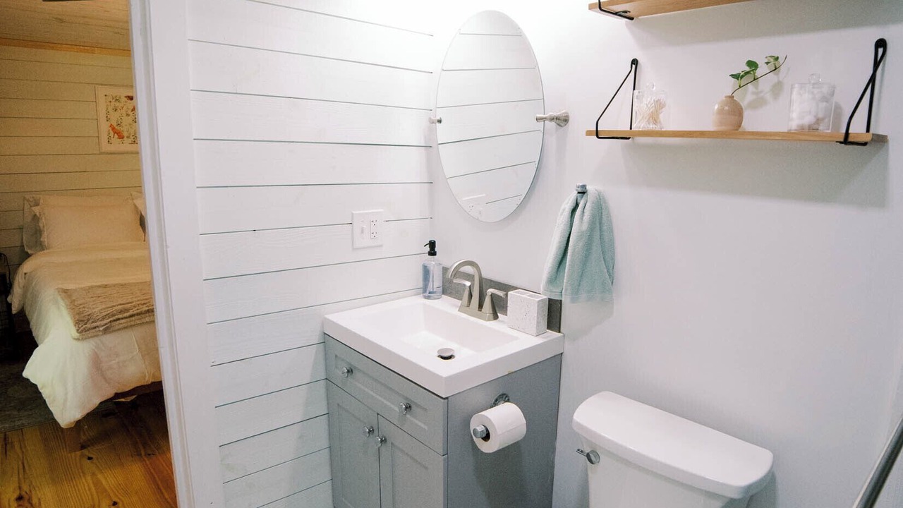 Photo of Bathroom in Black Mountain