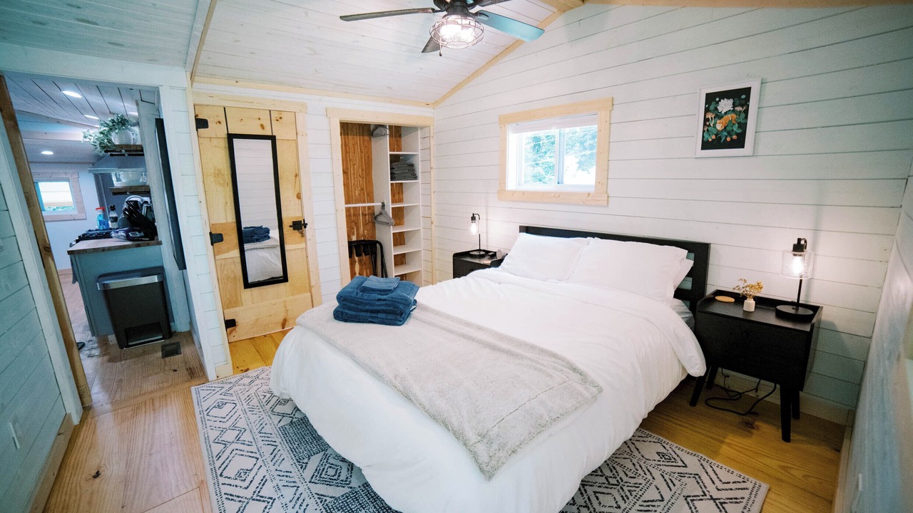 Photo of Bedroom in Black Mountain