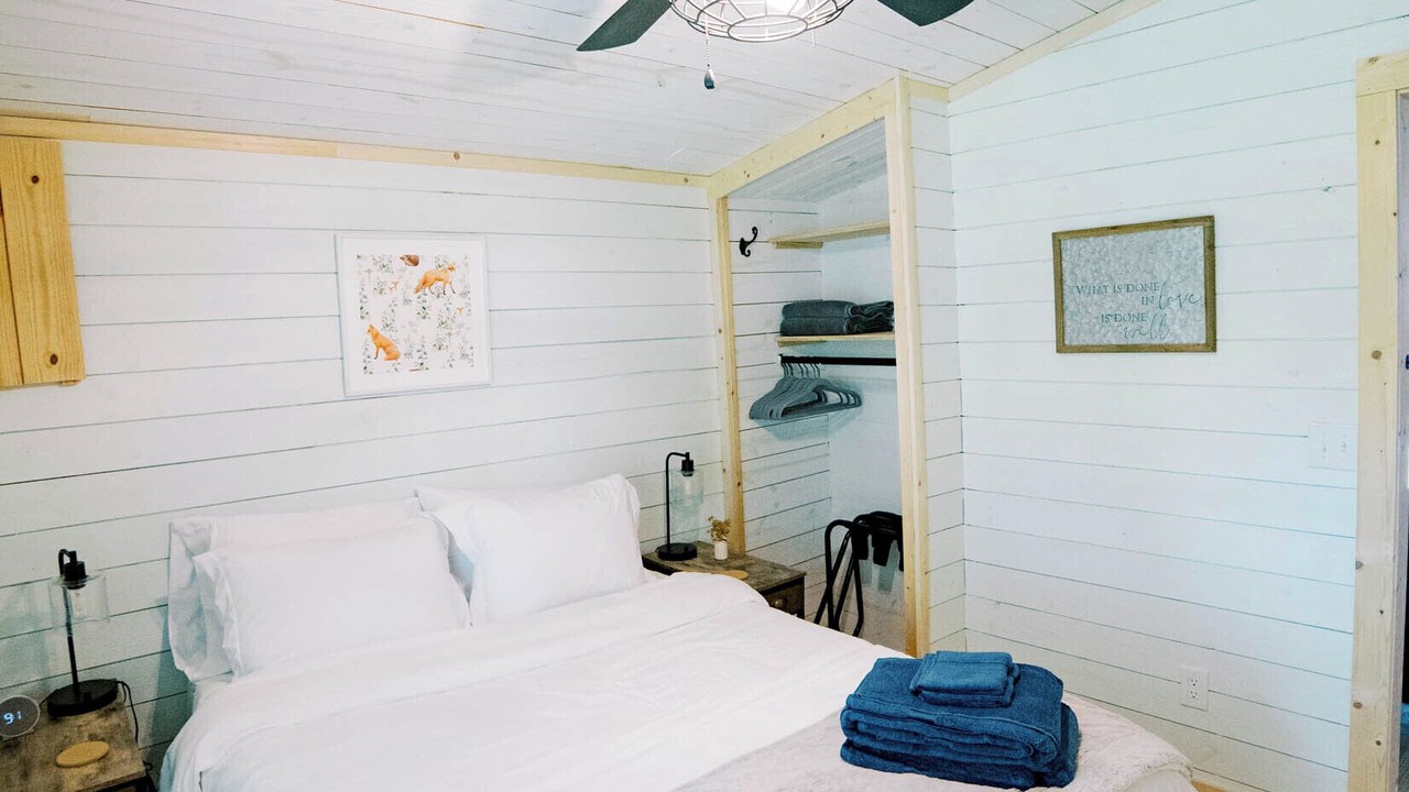 Photo of Bedroom in Black Mountain