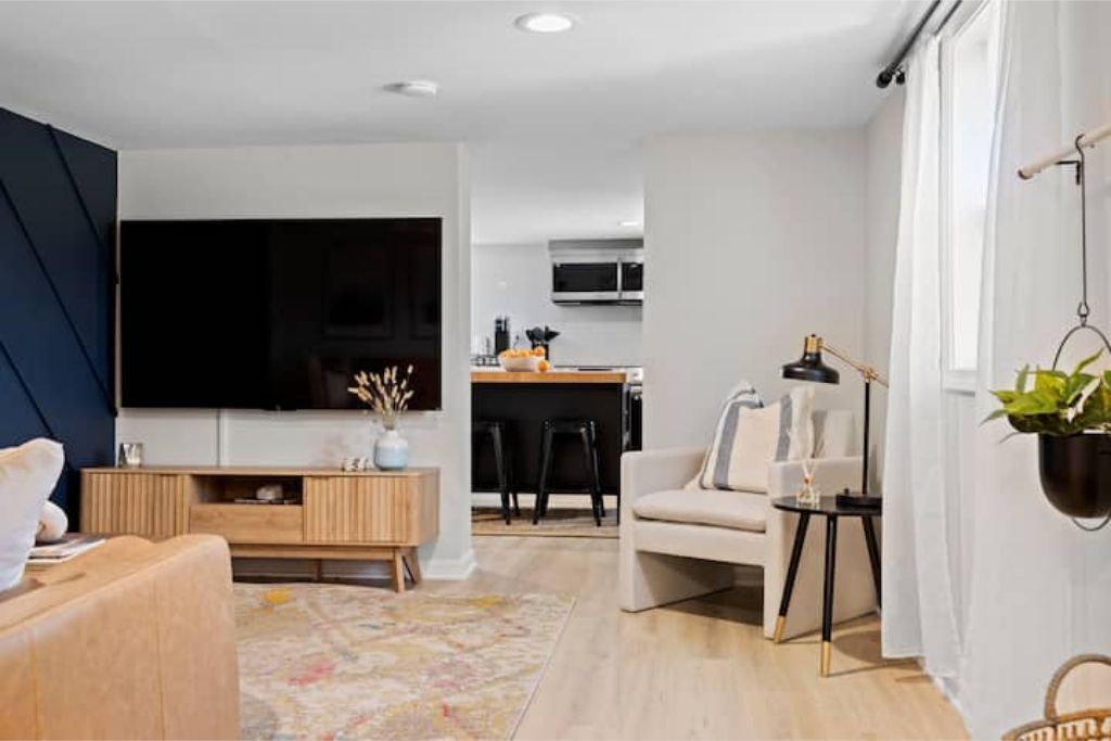 Photo of Livingroom in Brevard