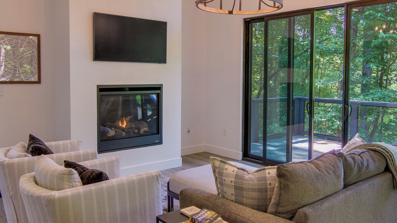 Photo of Livingroom in Fairview