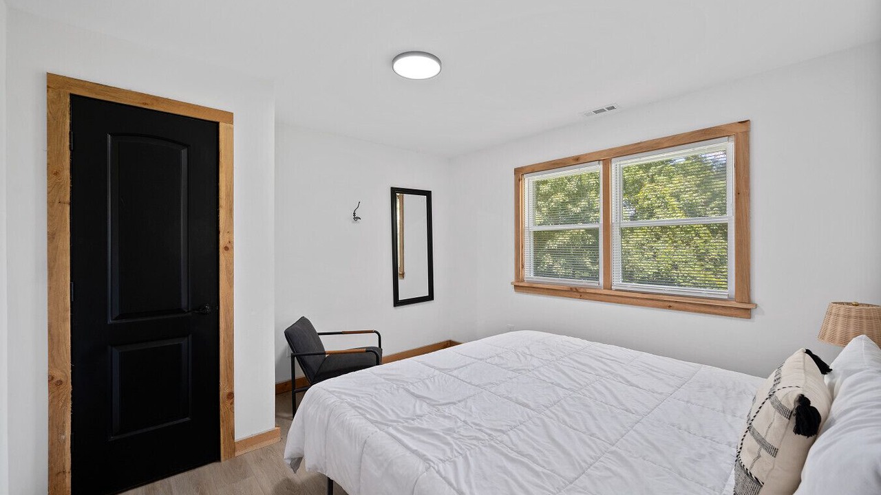 Photo of Bedroom in Rogers