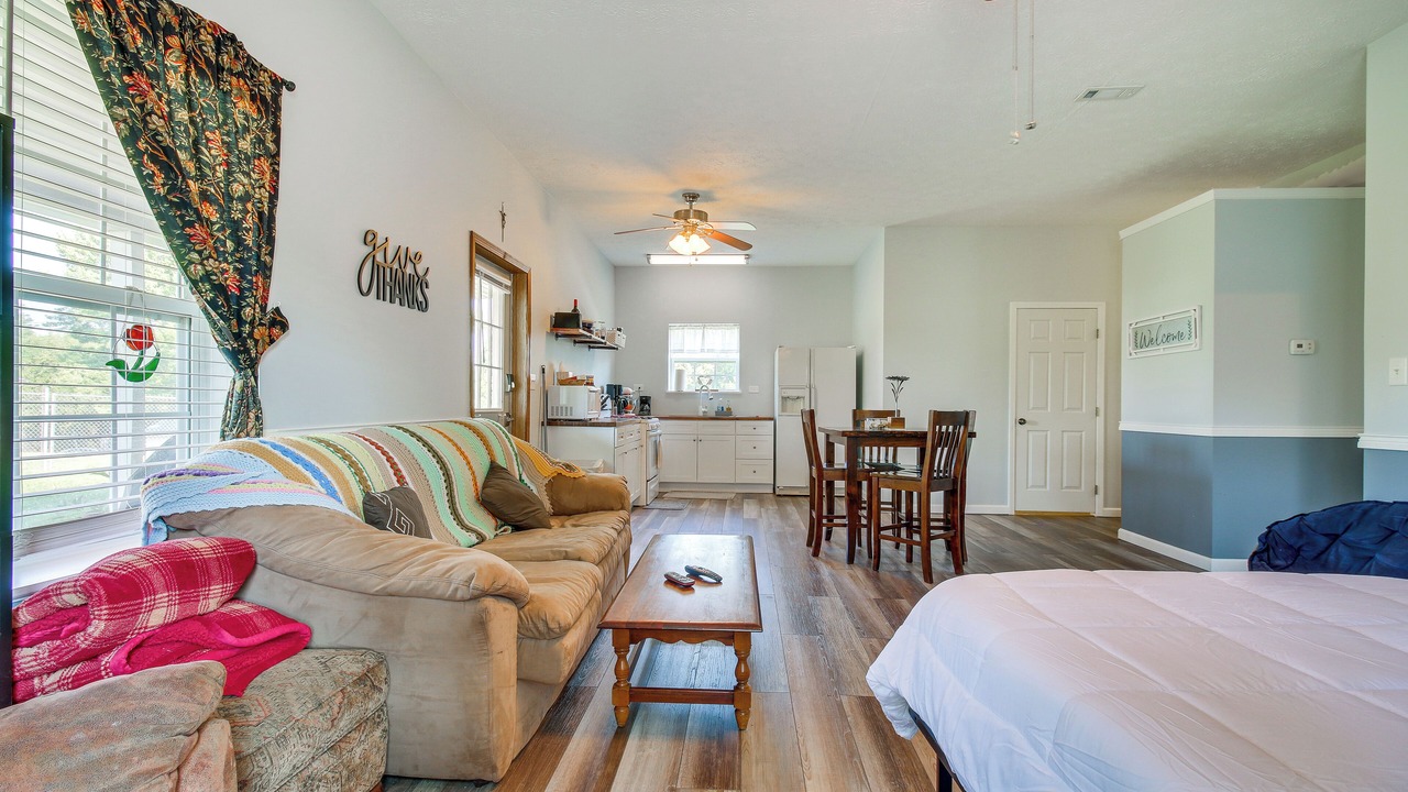 Photo of Bedroom in Jonesville