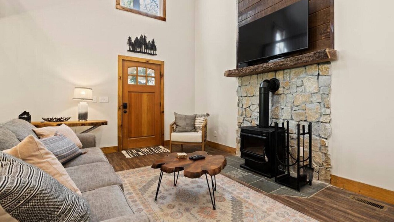 Photo of Bedroom in Lake Lure