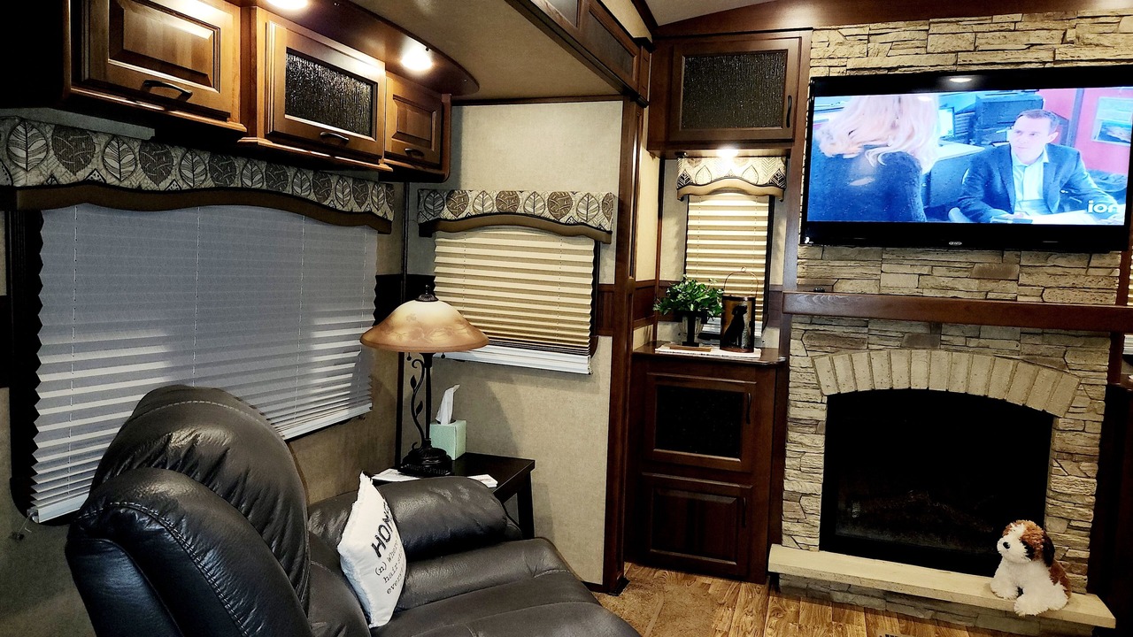 Photo of Livingroom in Pittman Center
