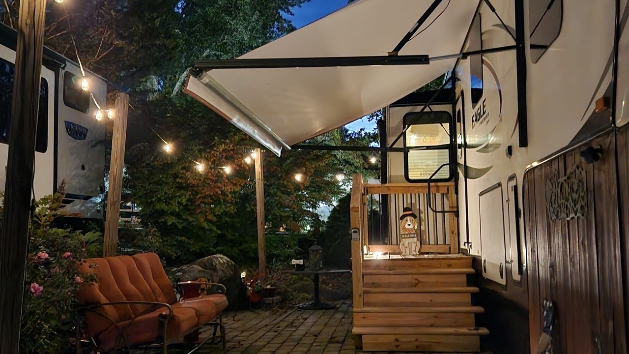 Photo of Patio Balcony in Pittman Center