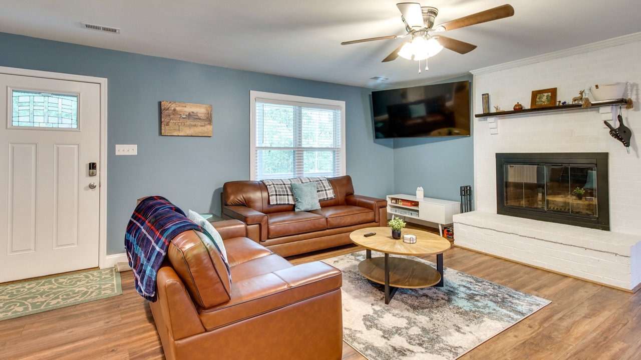 Photo of Livingroom in Star Tannery