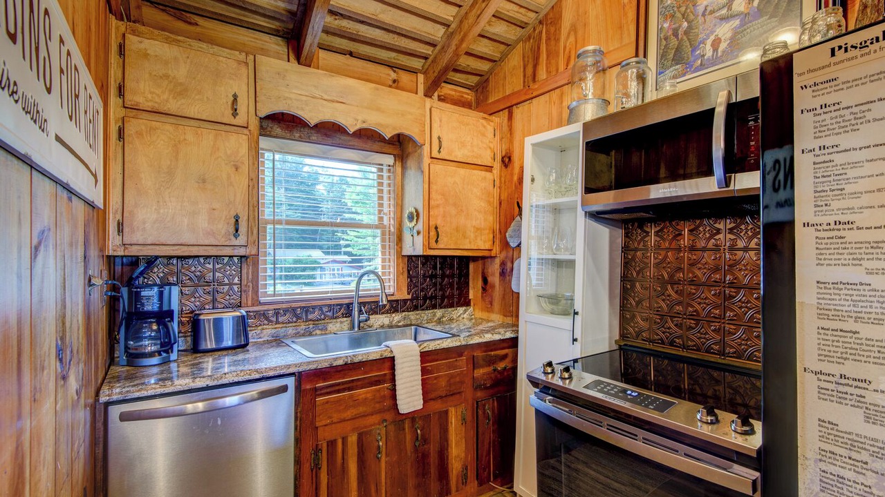 Photo of Kitchen in West Jefferson