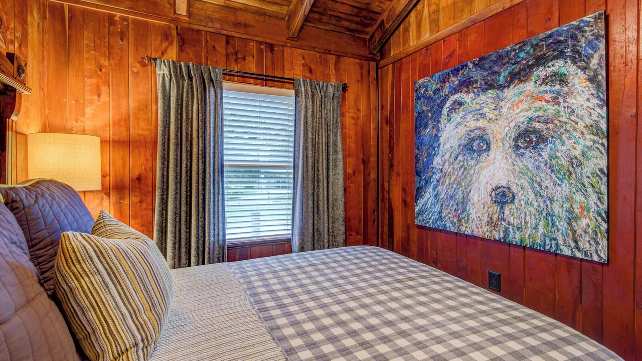 Photo of Bedroom in West Jefferson