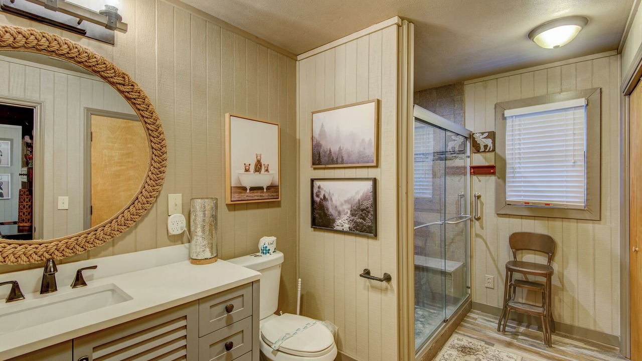 Photo of Bathroom in West Jefferson