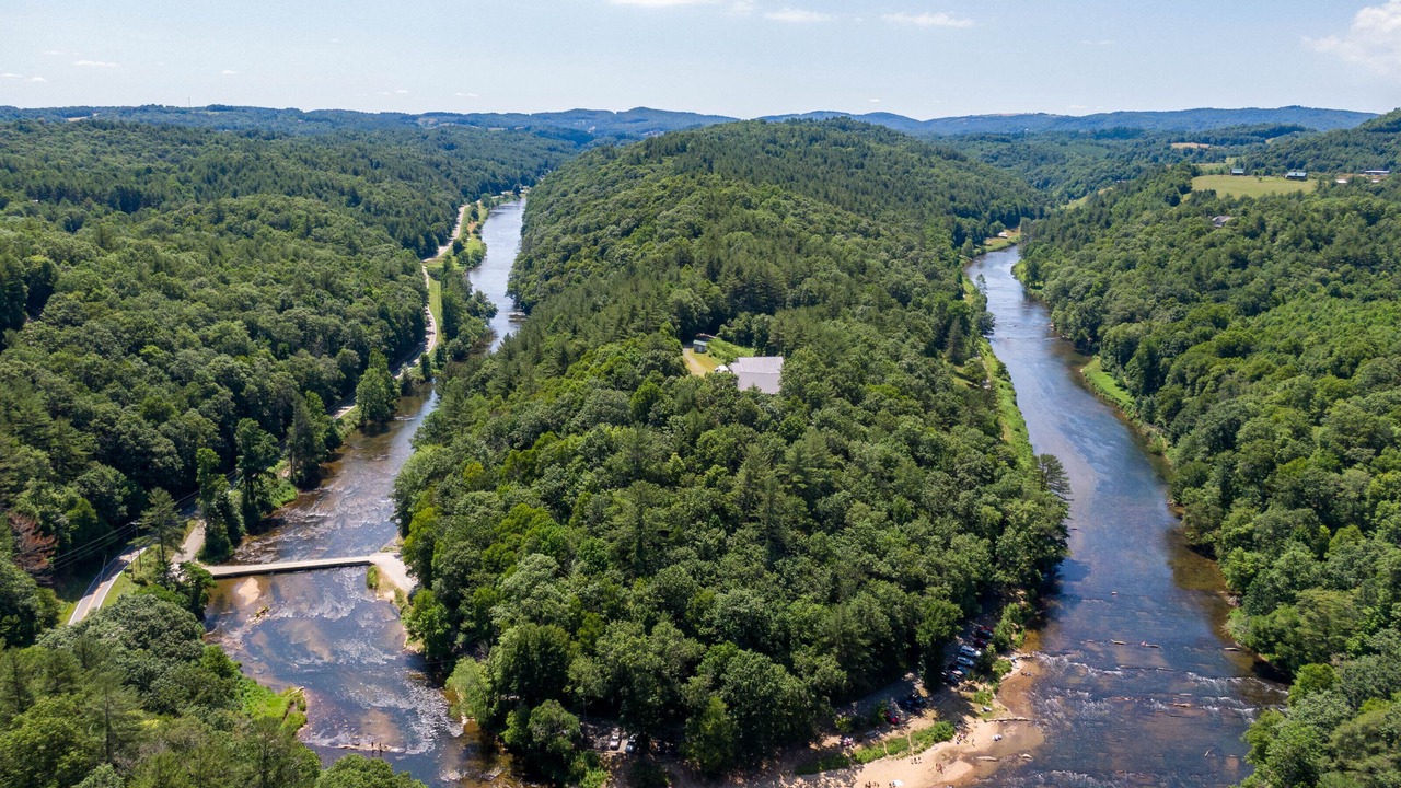 Photo of Outdoor in West Jefferson