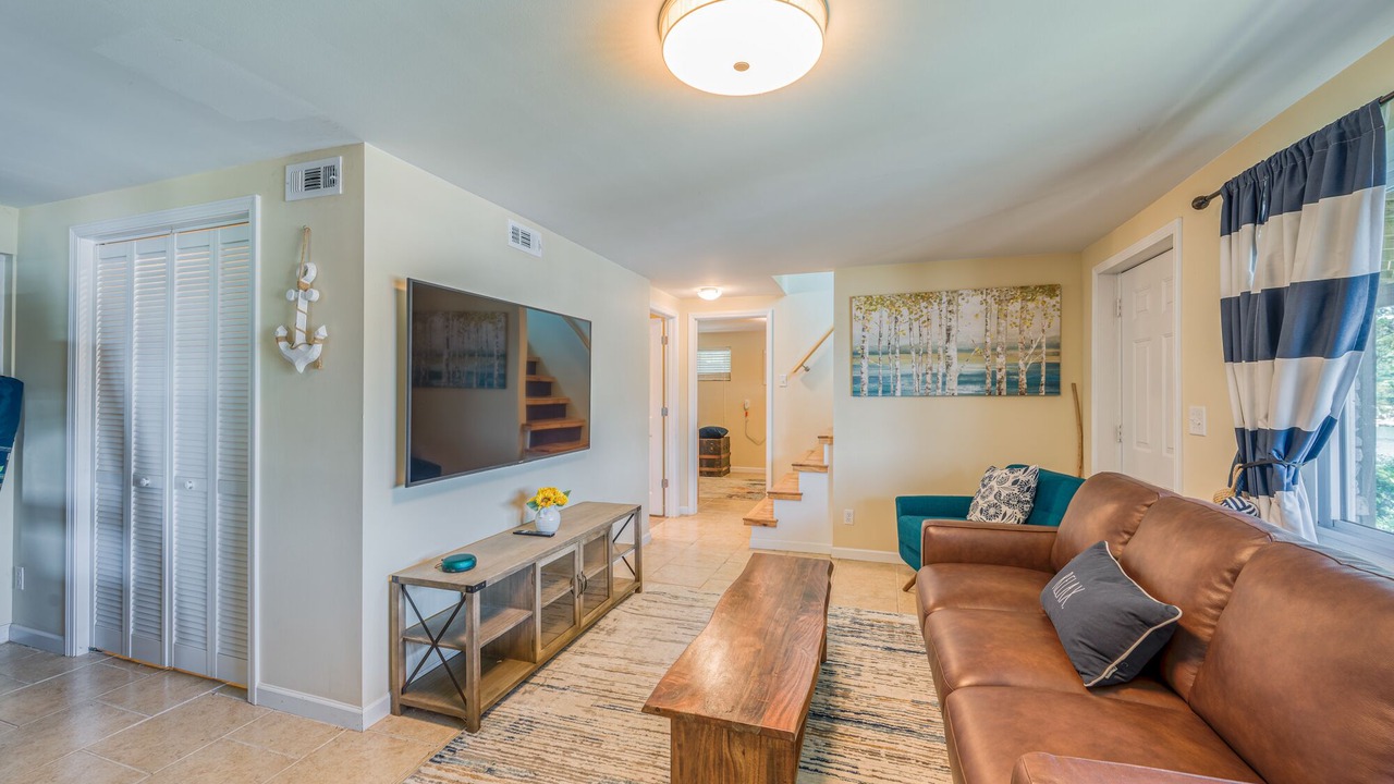 Photo of Livingroom in Lynn Garden