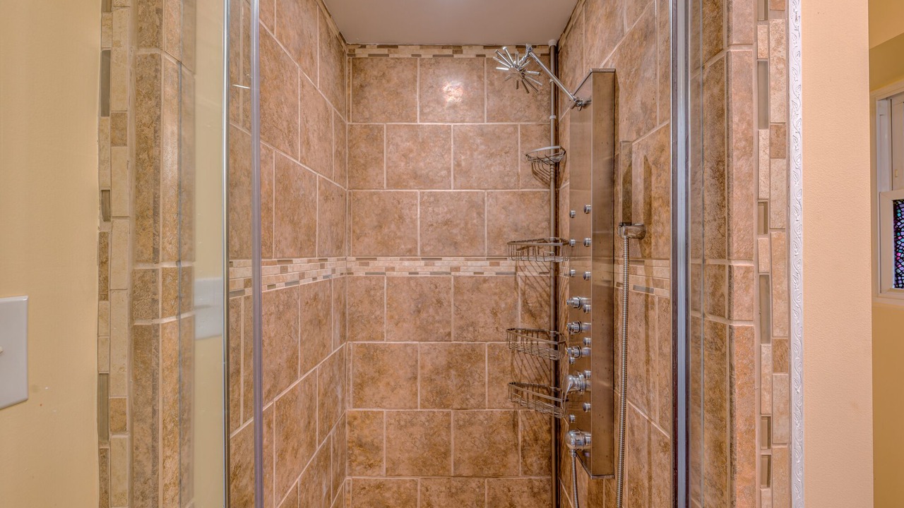 Photo of Bathroom in Lynn Garden