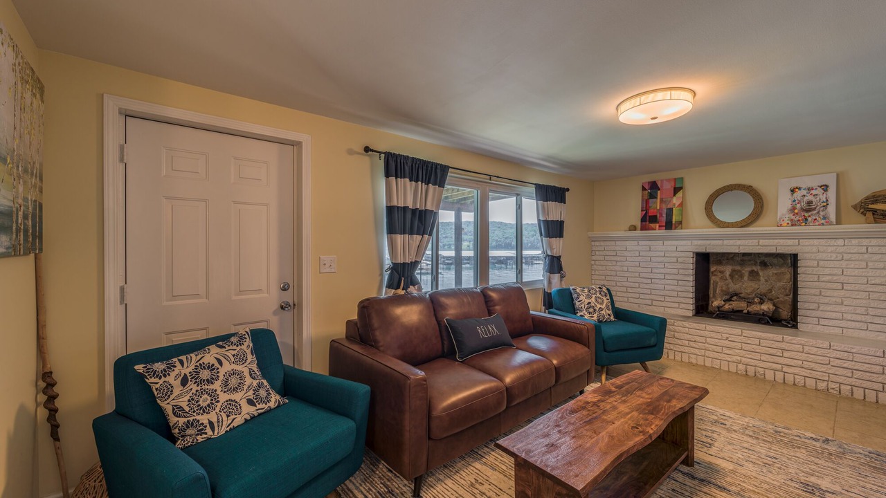 Photo of Livingroom in Lynn Garden