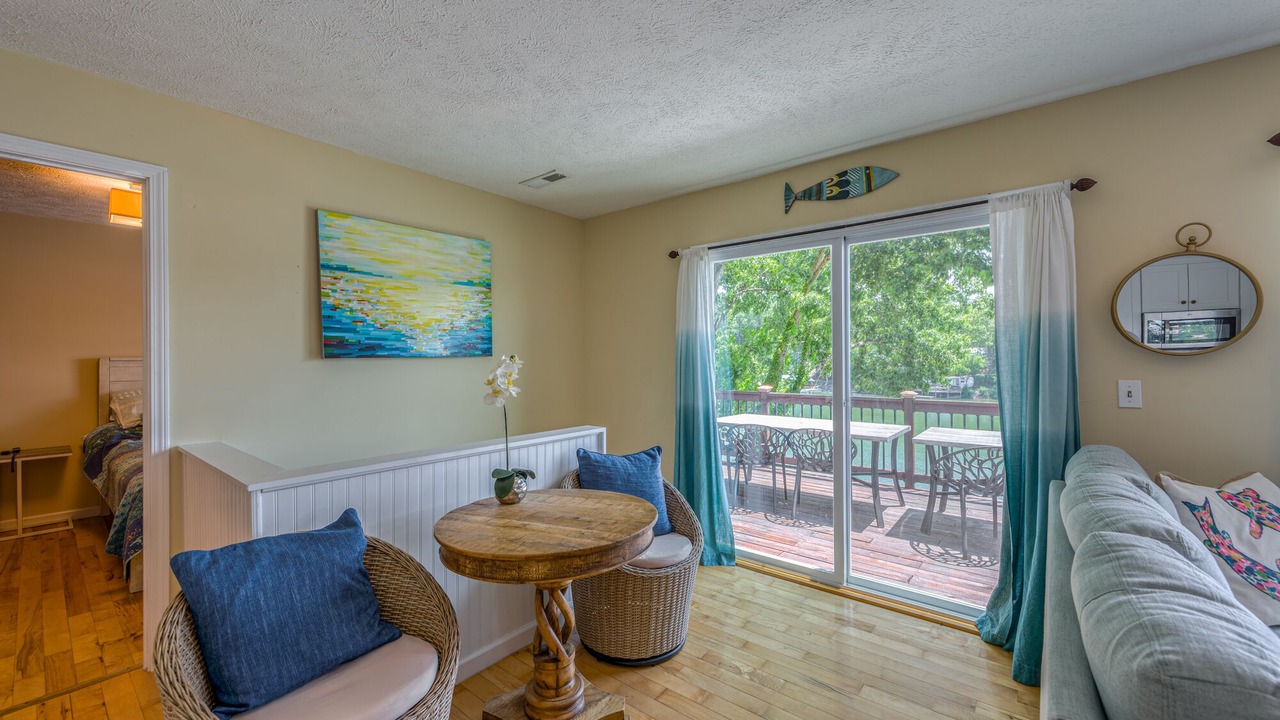 Photo of Livingroom in Lynn Garden