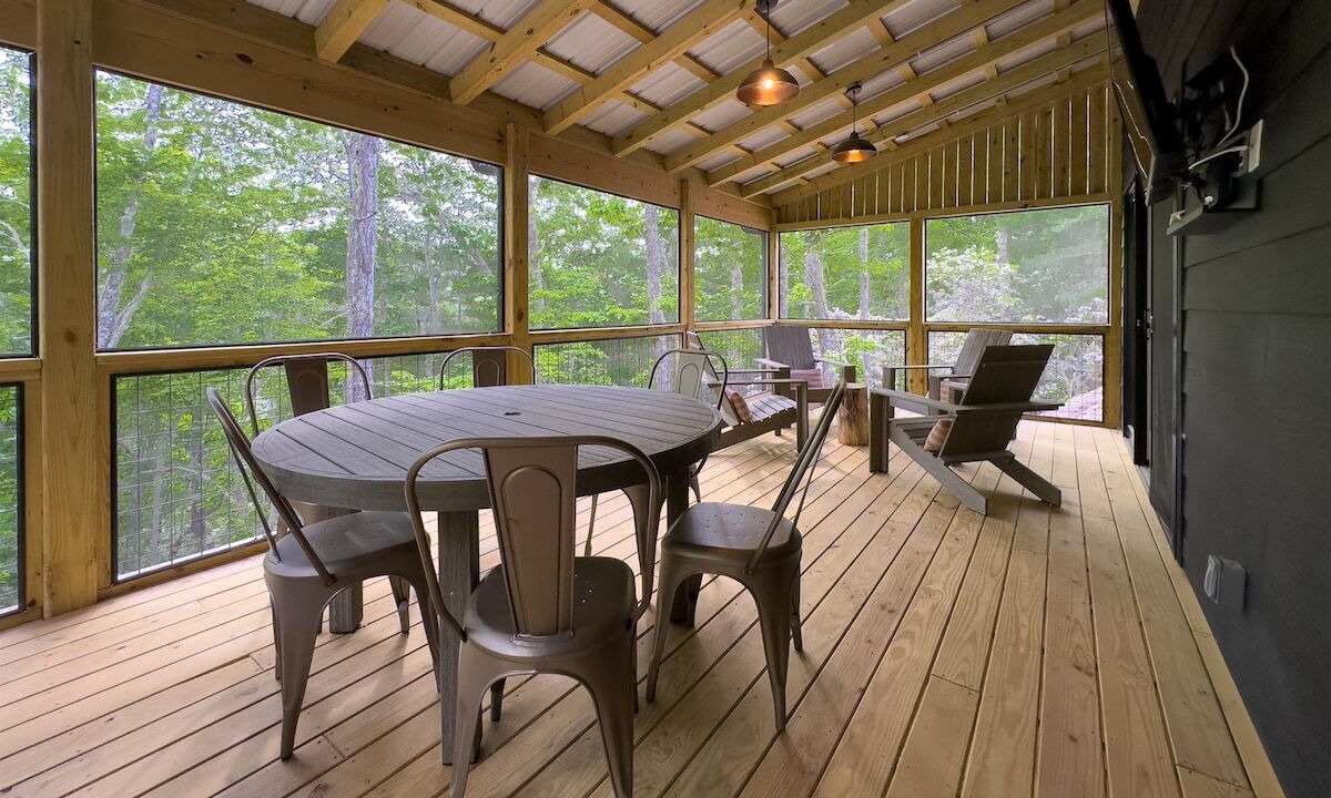 Photo of Outdoor in Pisgah Forest