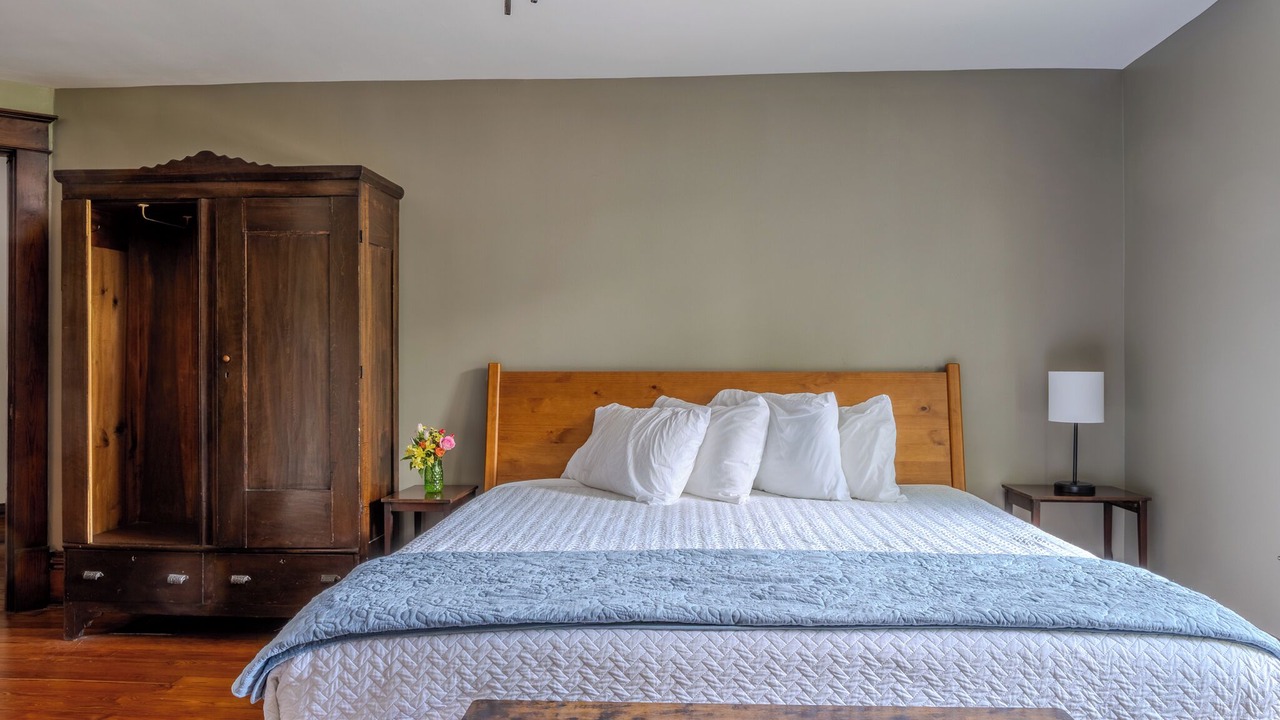 Photo of Bedroom in Frankfort