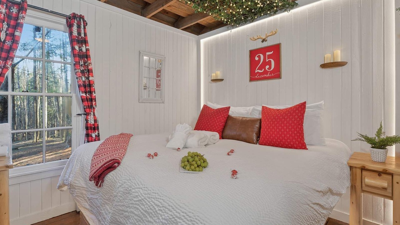 Photo of Bedroom in Saluda