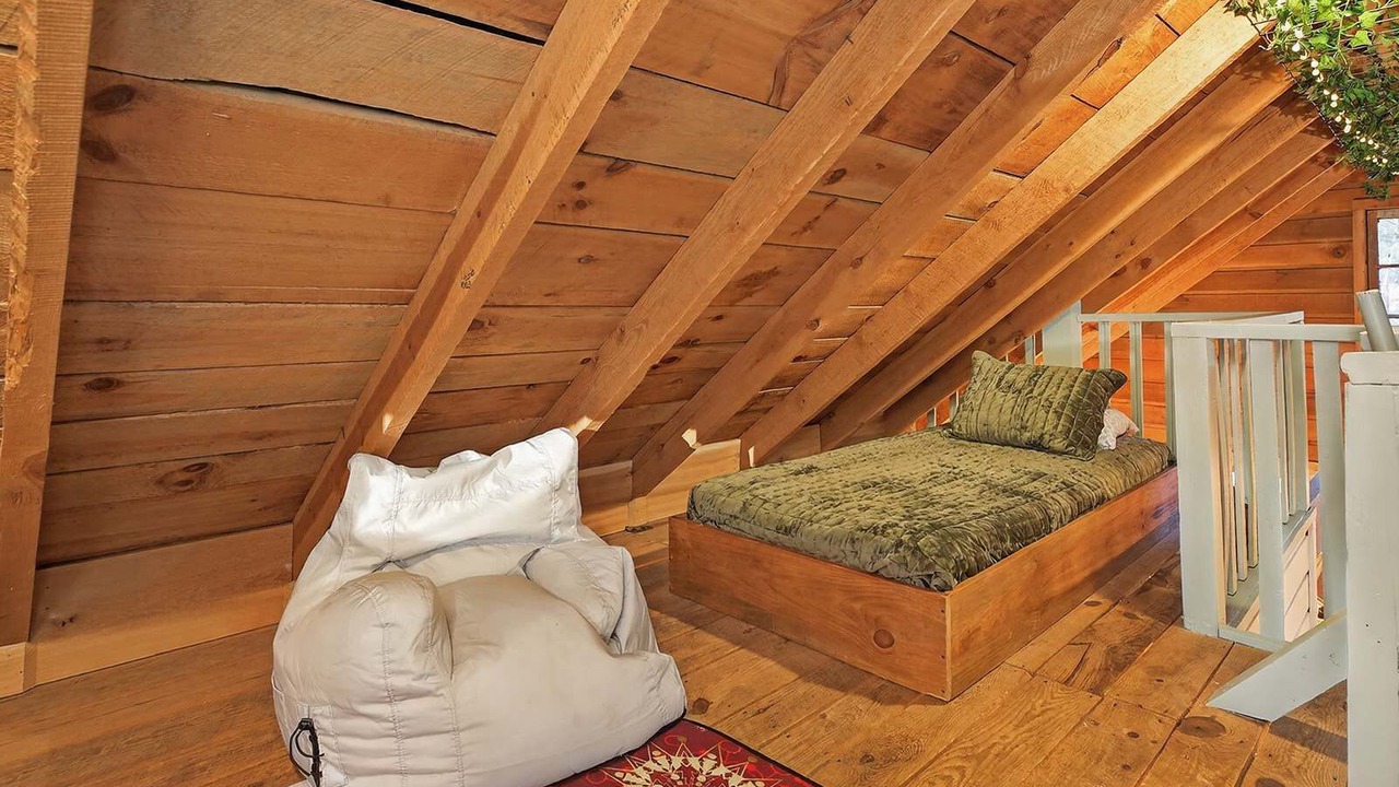Photo of Bedroom in Saluda