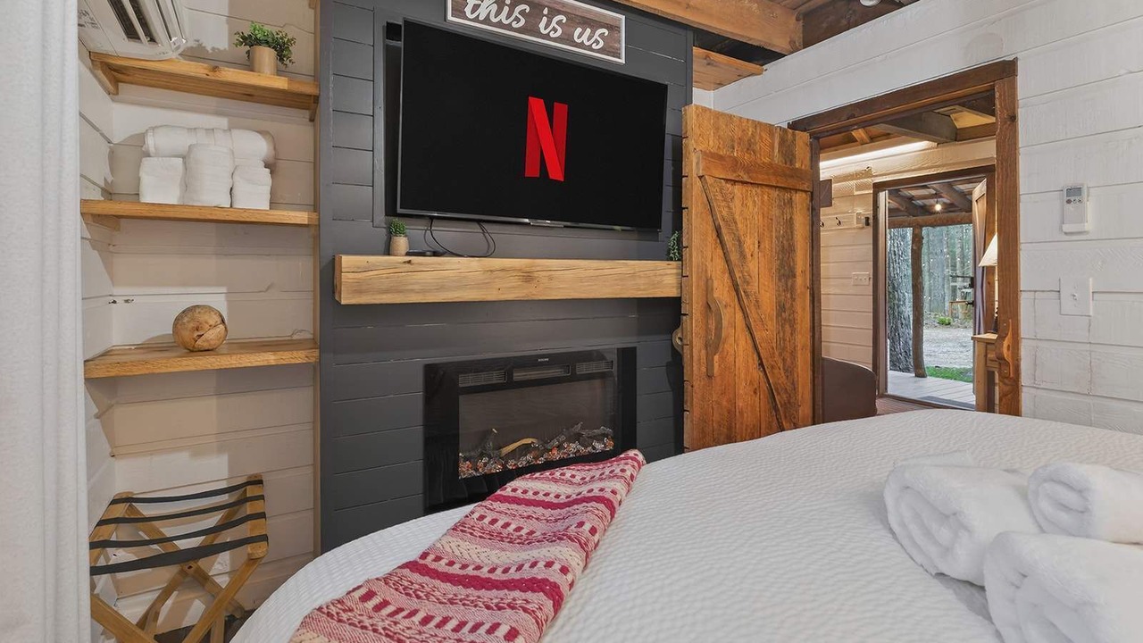 Photo of Bedroom in Saluda
